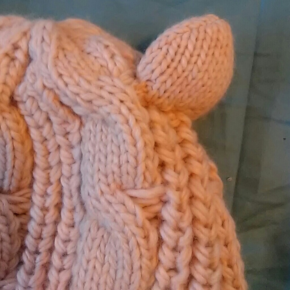 Winter hat - Picture 2 of 3